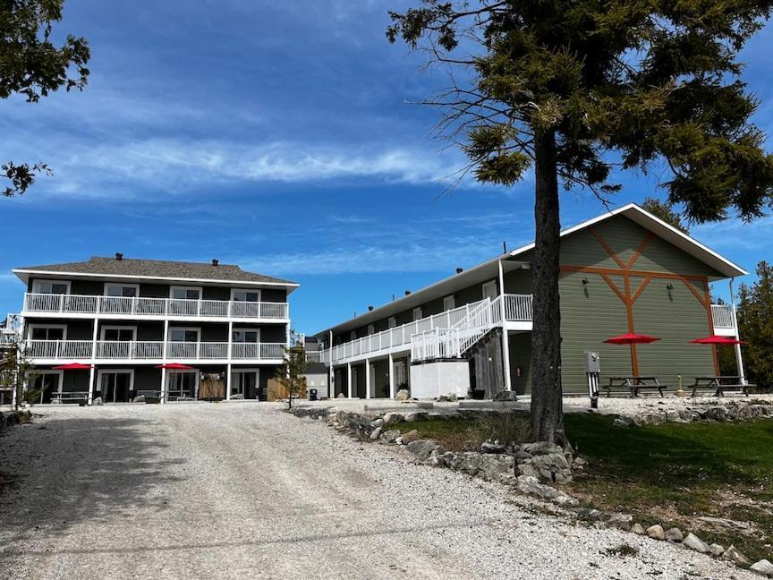 Escarpment Heights Motel Tobermory Exterior photo