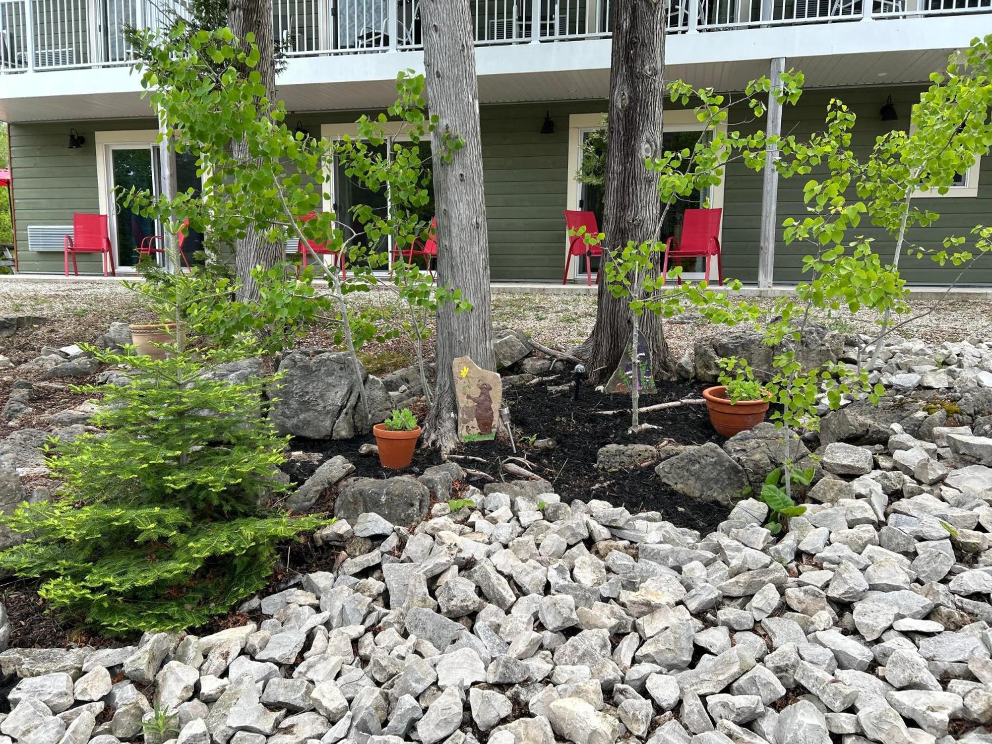 Escarpment Heights Motel Tobermory Exterior photo